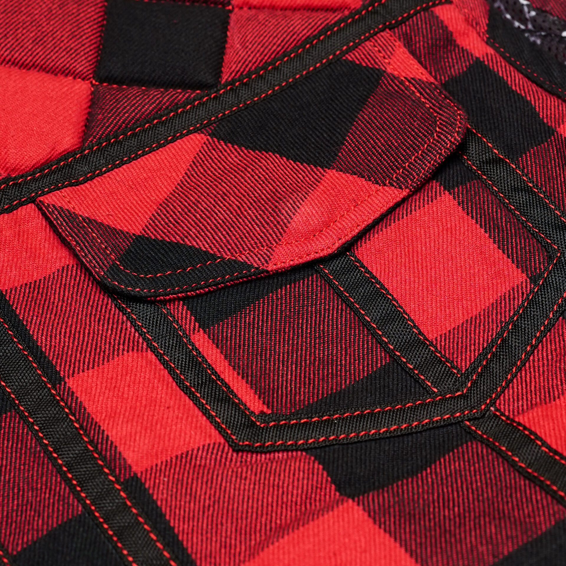 BSM4618 Scarlet Fury Black and Red Flannel Textile Vest - Image 5